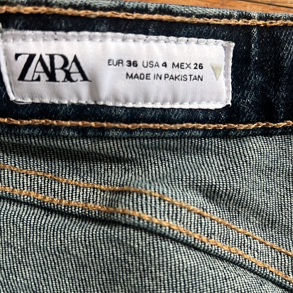 Blue Zara crop flare jeans size 4 - Picture 3 of 4